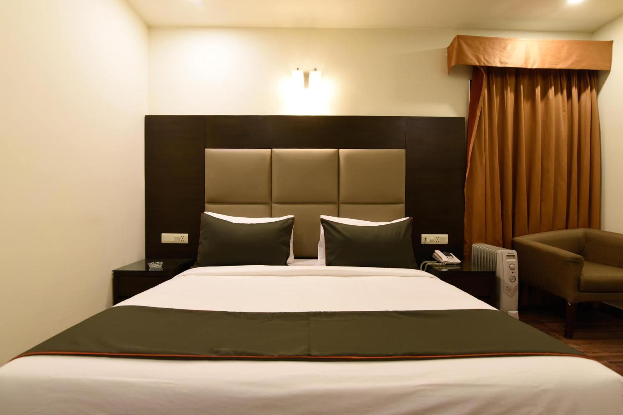 Hotel O Venkata Sai Sadan Mathrusree Nagar Kondapur  المظهر الخارجي الصورة