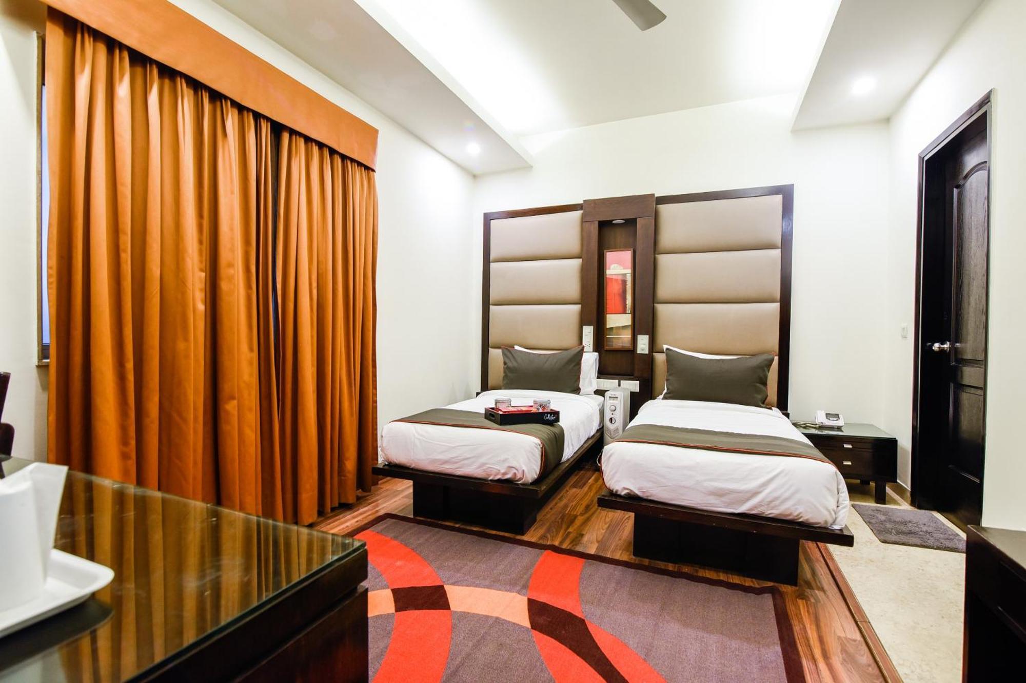 Hotel O Venkata Sai Sadan Mathrusree Nagar Kondapur  المظهر الخارجي الصورة