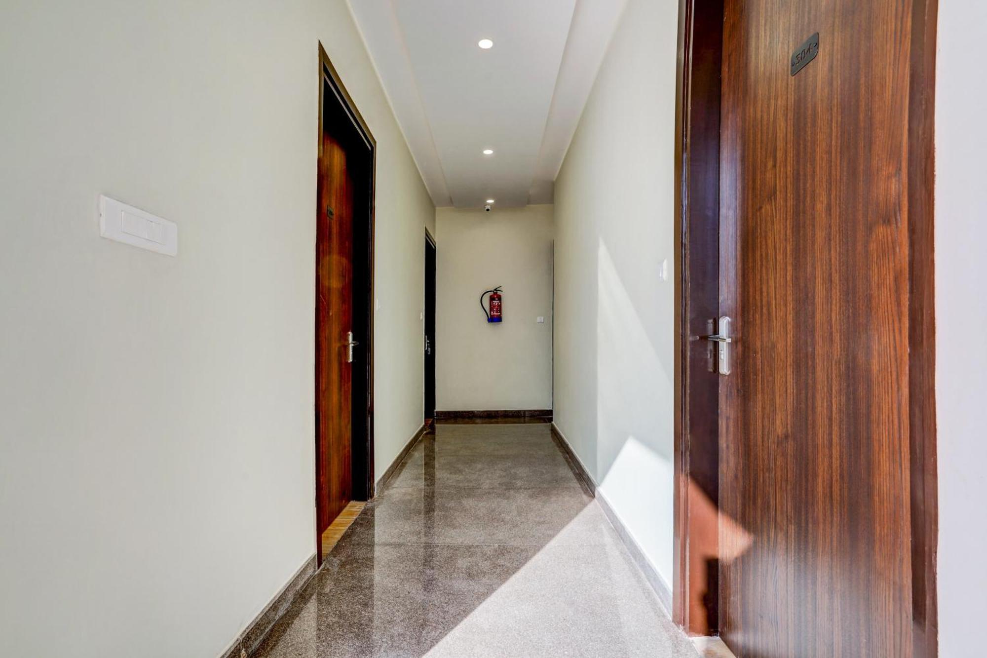 Hotel O Venkata Sai Sadan Mathrusree Nagar Kondapur  المظهر الخارجي الصورة