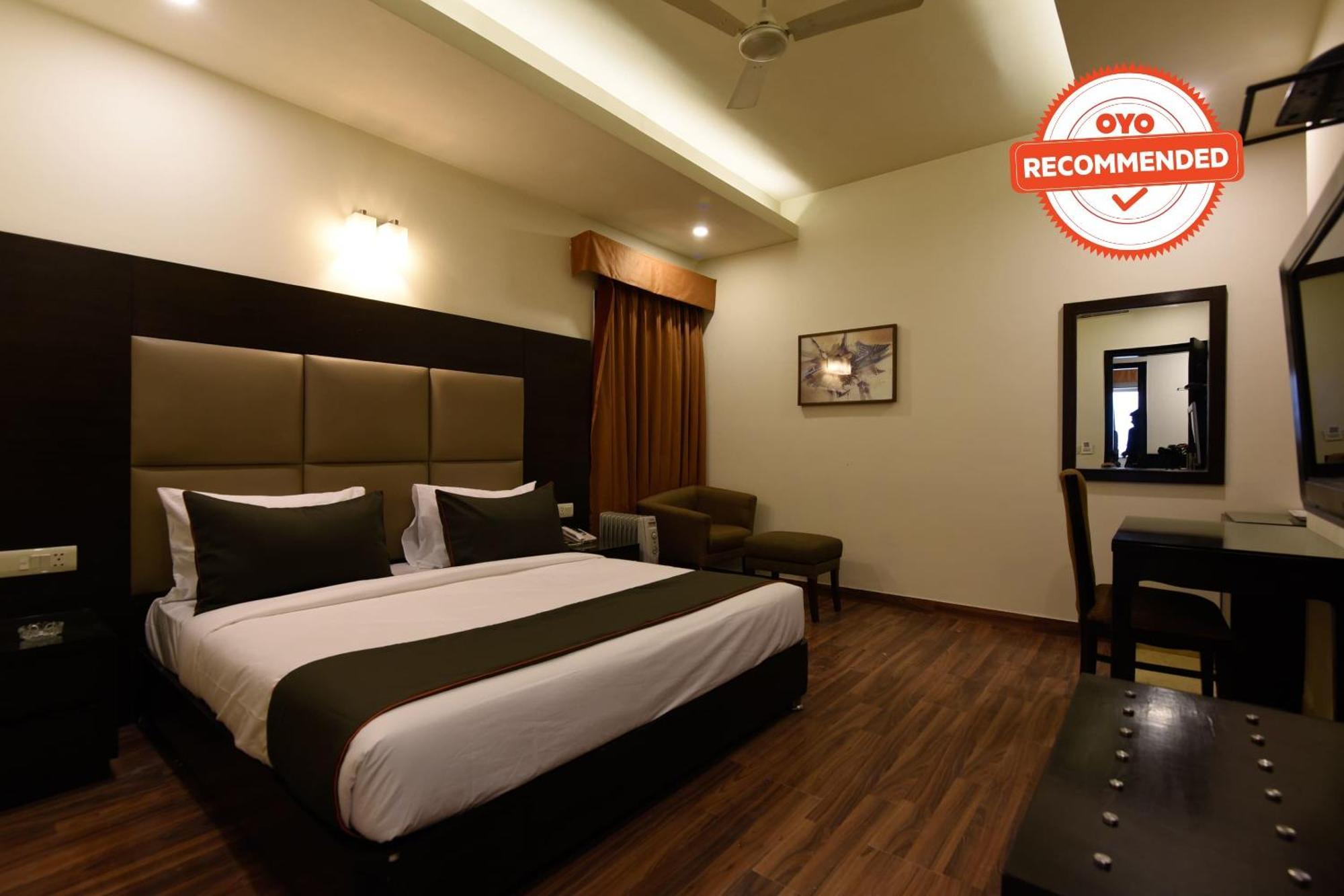 Hotel O Venkata Sai Sadan Mathrusree Nagar Kondapur  المظهر الخارجي الصورة