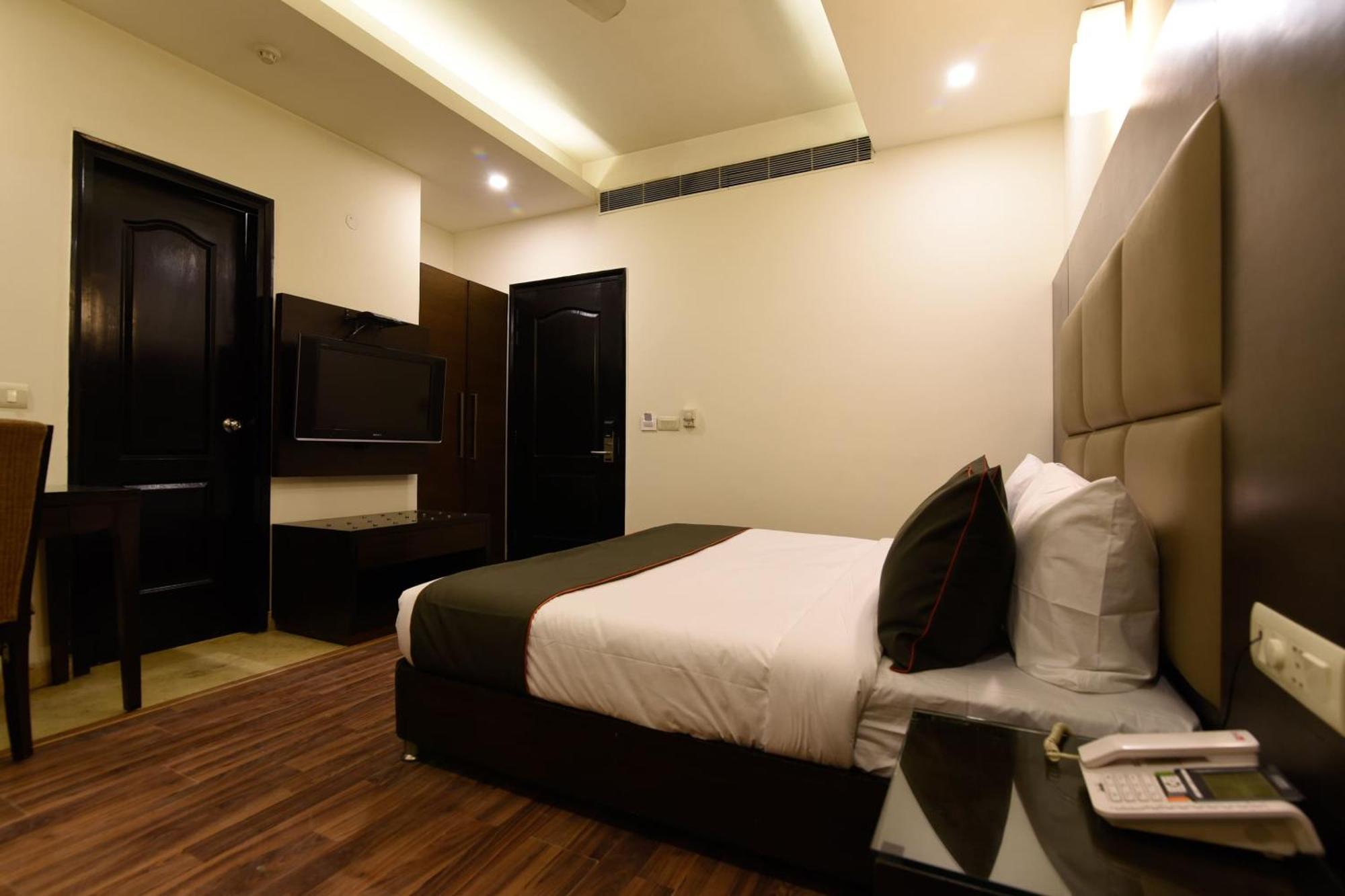 Hotel O Venkata Sai Sadan Mathrusree Nagar Kondapur  المظهر الخارجي الصورة