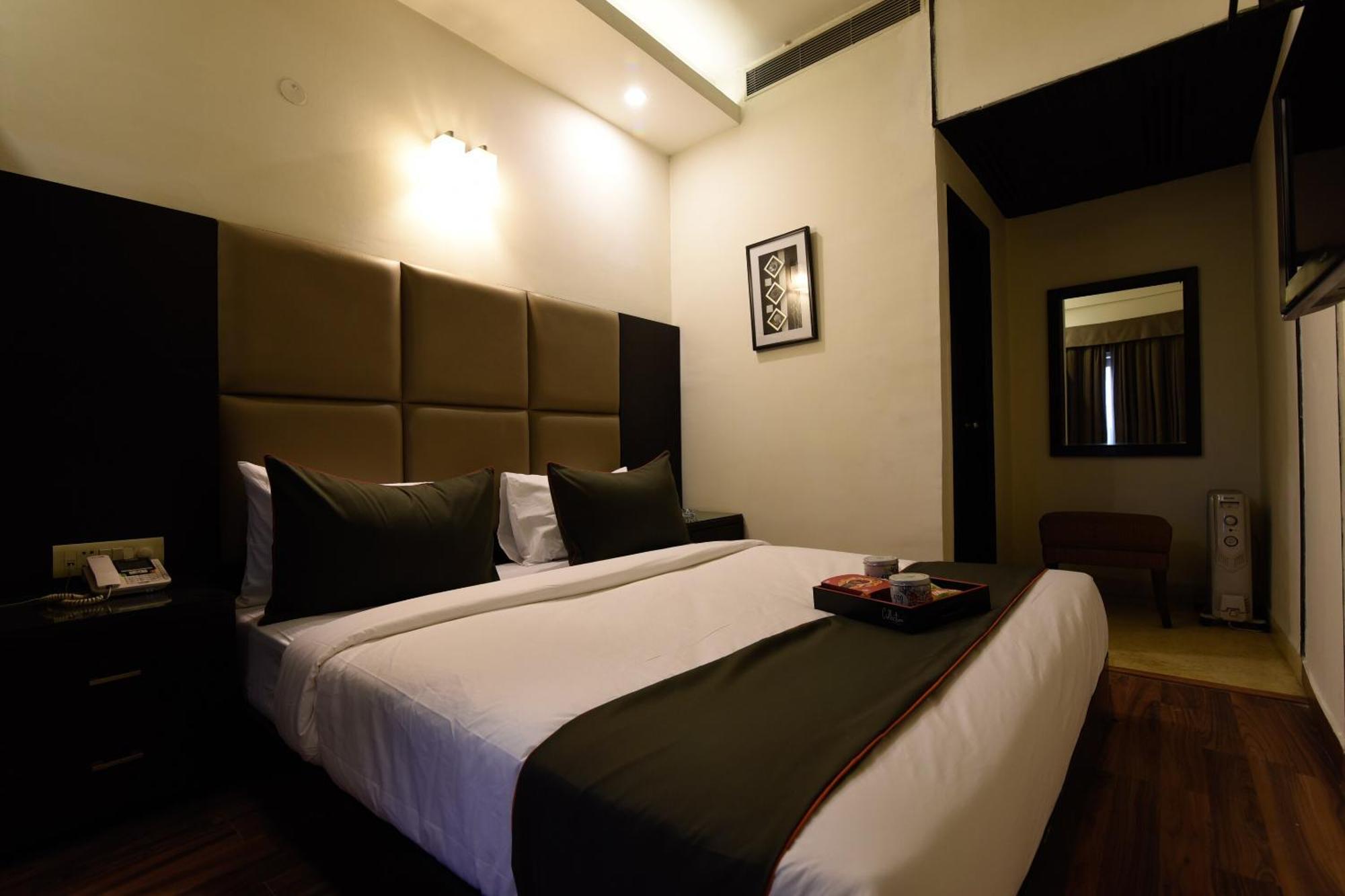 Hotel O Venkata Sai Sadan Mathrusree Nagar Kondapur  المظهر الخارجي الصورة